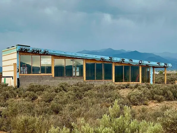 209 Avenida De Veronica, El Prado, NM 87529