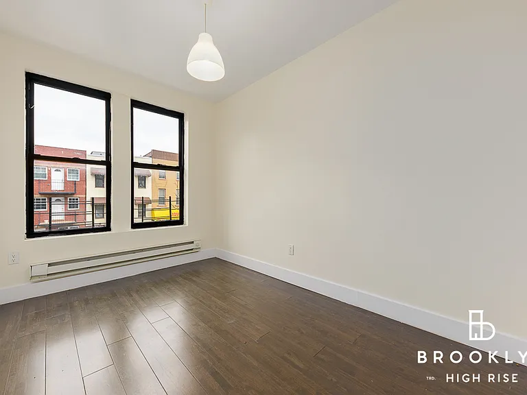 1598 Pacific St #8 — Photo 6