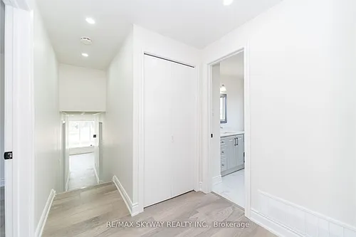 457 Woodward Ave N Photo 1