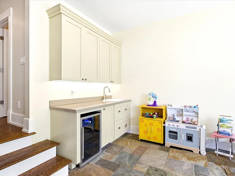 1418 E Federal Way — Photo 36