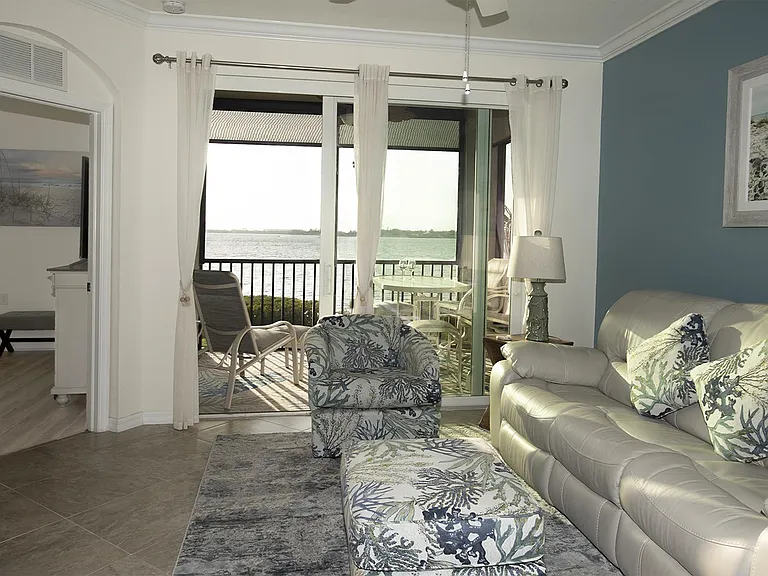 910 Tidewater Shores Loop #208 — Photo 6