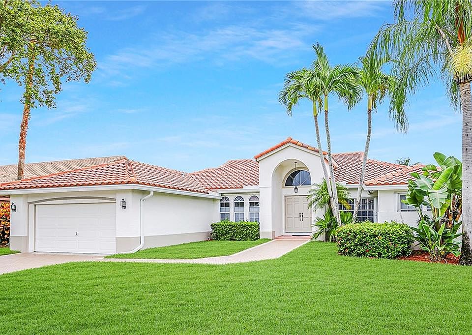 1st image of 10111 NW 10th St