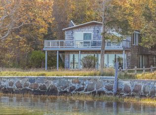 142 Wings Neck Rd, Pocasset, MA 02559