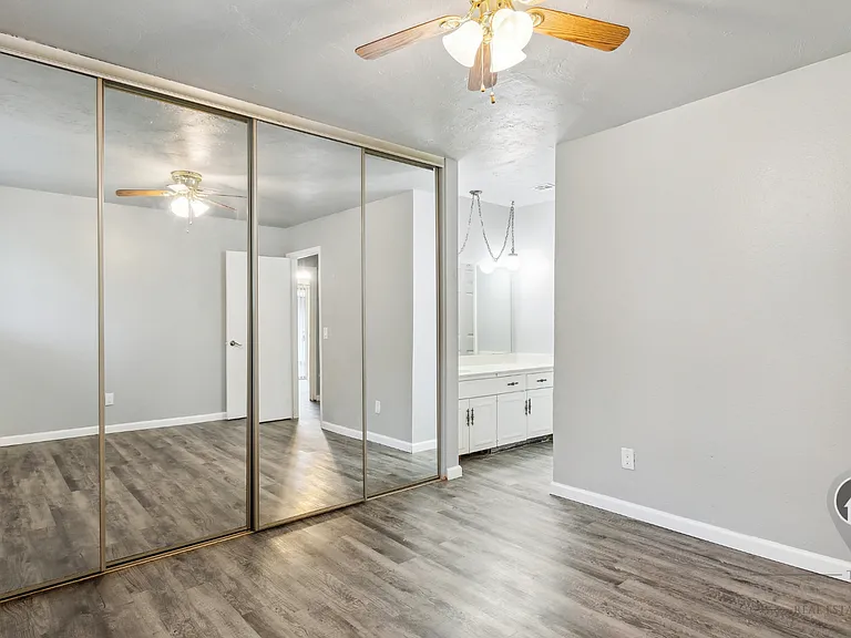 2721 Indian Creek Blvd — Photo 22