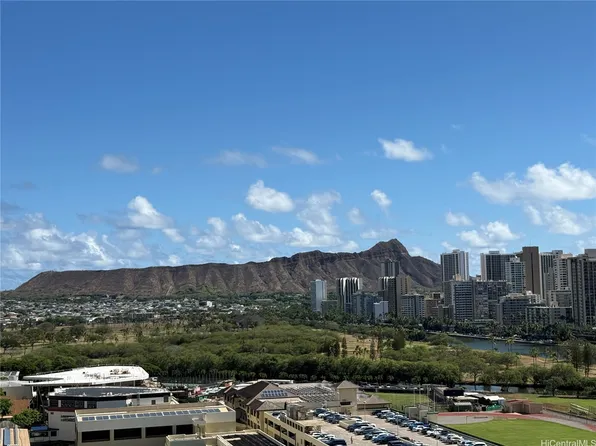 555 University Ave APT 1904, Honolulu, HI 96826