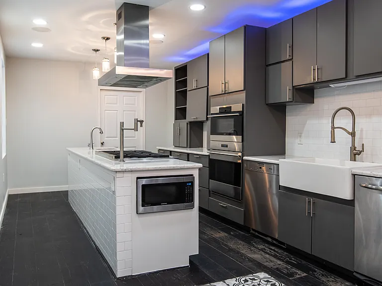 628 N 16th St #1 — Photo 3