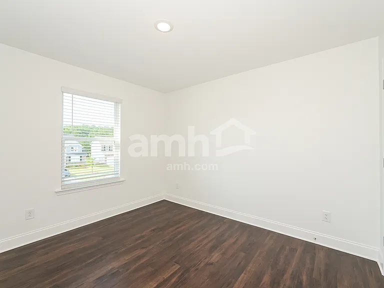 768 Alcovy Mill Park — Photo 13