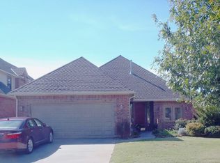 1020 Riviera Dr, Norman, OK 73072
