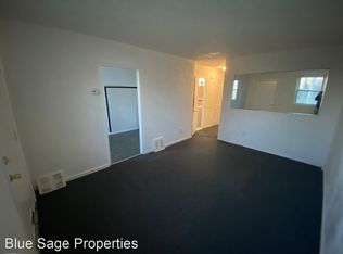 1037 Laurel Rd, Sharon Hill, PA 19079