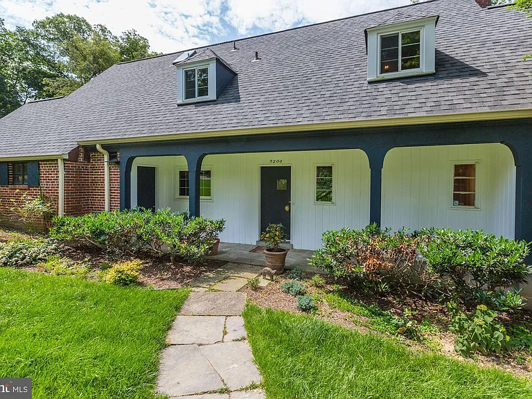 5204 Westwood Dr — Photo 2