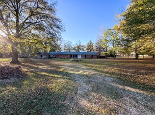 165 William Huffman Rd, West Point, MS 39773