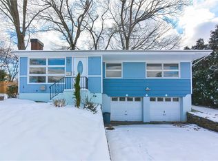 10 Harrington Dr, Johnston, RI 02919