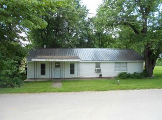 622 Leavette Ave, Leitchfield, KY 42754