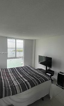 1st image of 7928 West Dr #921