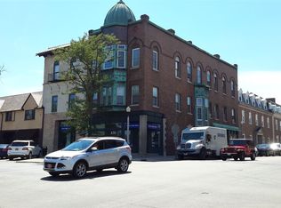 293 E Deerpath Rd APT 21, Lake Forest, IL 60045