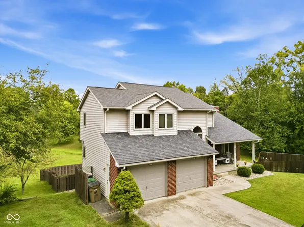 523 Kinney Ln, Columbus, IN 47201