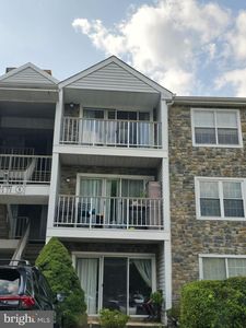 28 Holly Ct, Hamilton, NJ, 08619