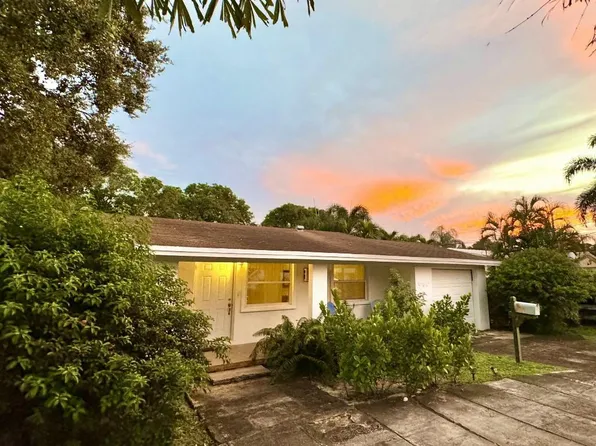 660 NE 33rd Street, Oakland Park, FL 33334