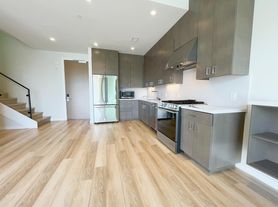 2515 El Camino Real, Palo Alto, CA