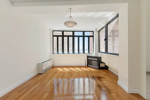 Rented by CORE | media 56