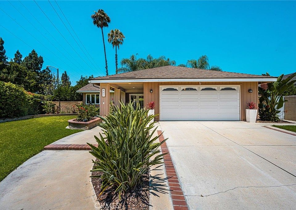 1st image of 601 Jasmine Cir