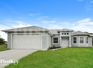 2811 45th St SW, Lehigh Acres, FL 33976
