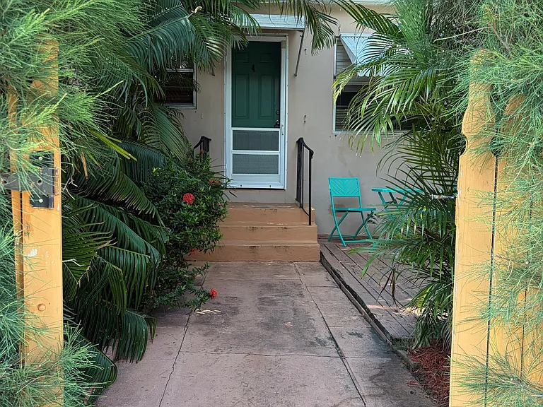 231 S Palmway #4 — Photo 13