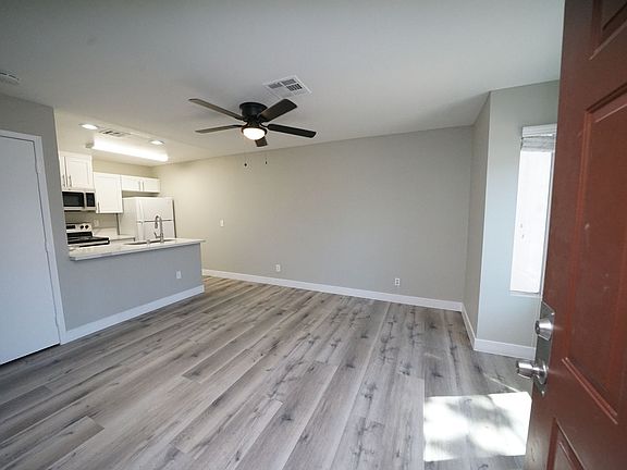 5th image of 3682 Melonies Dr Unit 4