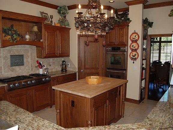 Gourmet Kitchen
