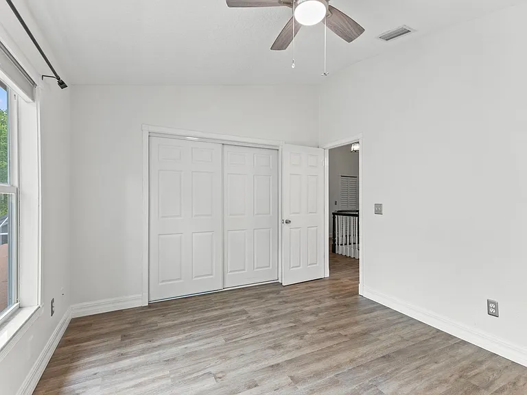 9307 Poplar Creek Ct — Photo 8