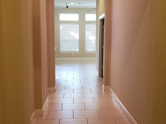 5th image of 105 Lamar Canyon Ln