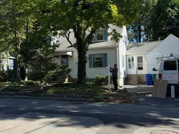 92 Sheridan St, Newton, MA 02465