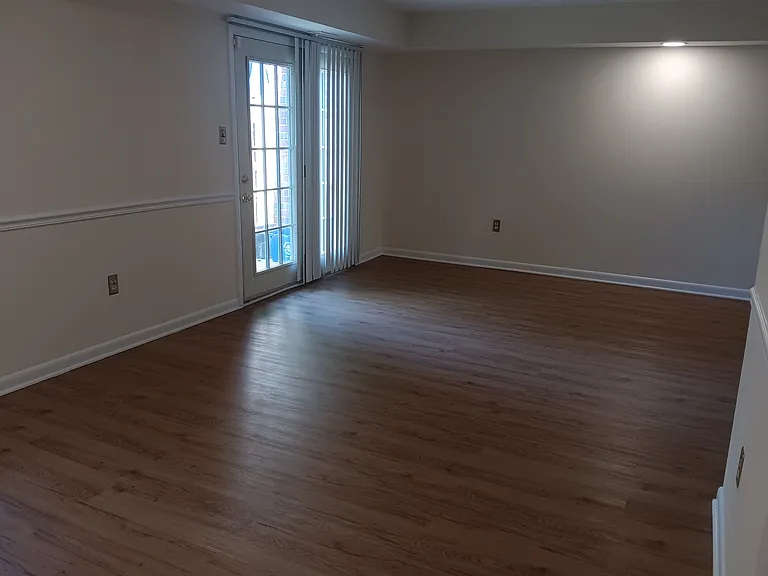 10819 Bucknell Dr — Photo 7