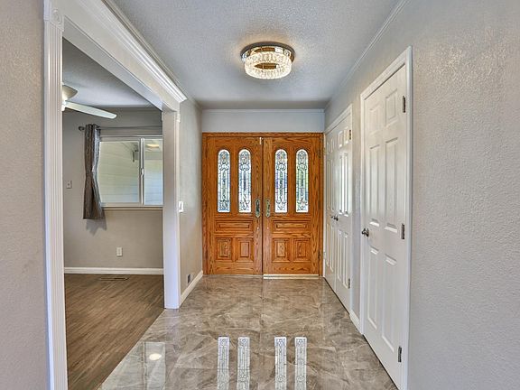 4th image of 12564 Plymouth Dr