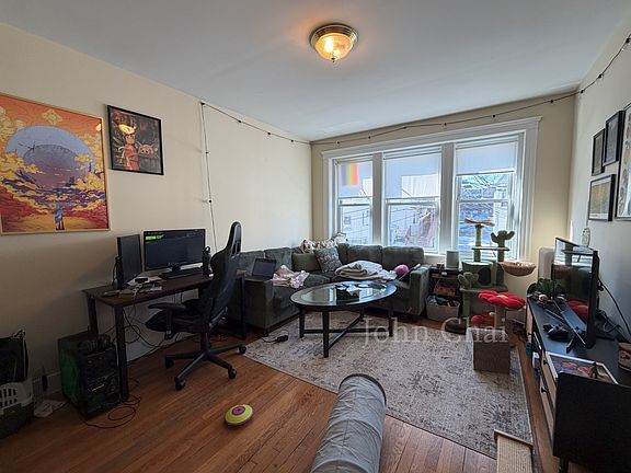 2nd image of 36 Linden St #18