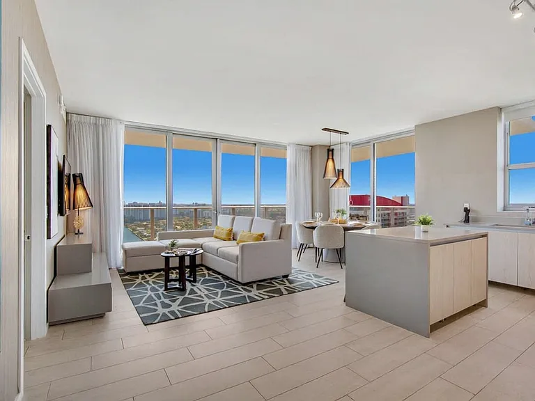 4010 S Ocean Dr #ID1227362P — Photo 27