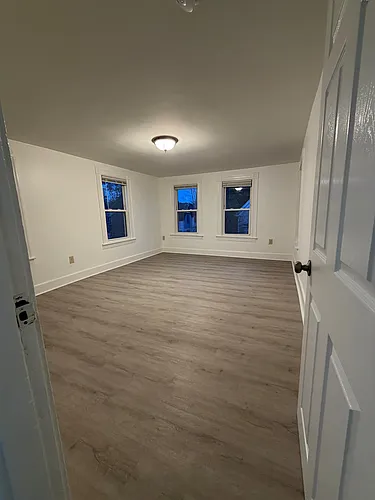 86 Robbins St #2 Photo 1