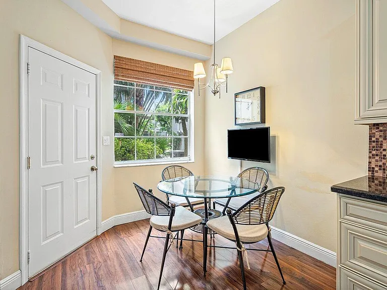 5070 Lake Catalina Dr #C — Photo 10