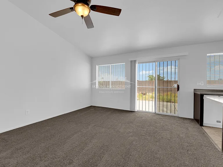 833 Camden Yard Ct — Photo 41
