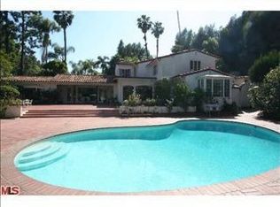 10450 Revuelta Way, Los Angeles, CA 90077