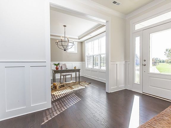 2nd image of 700 Stoneway Ct