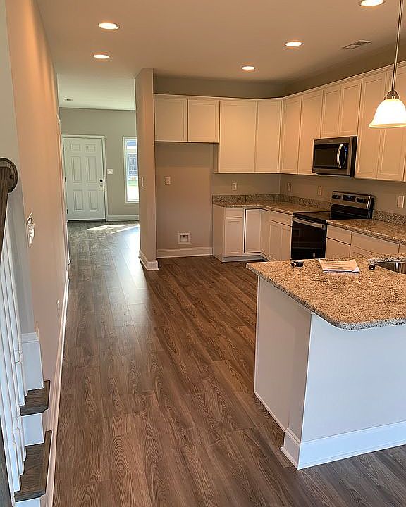 1st image of 6724 Padgett Hill Ln