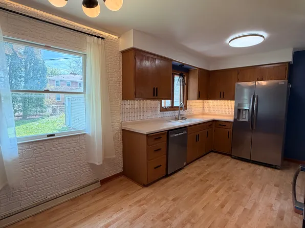 1909 Weber Dr, Madison, WI 53713
