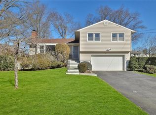 194 Winding Brook Rd, New Rochelle, NY 10804