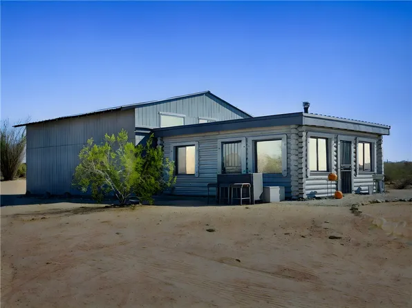 13505 S Alan Rd, Yucca, AZ 86438