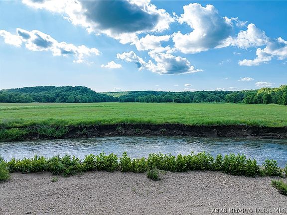 2nd image of Weber Farm Rd