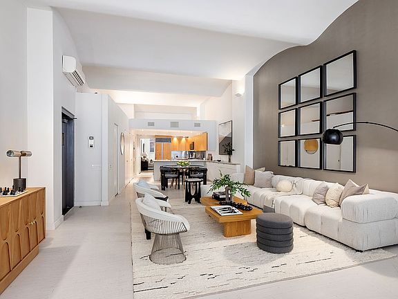 4th image of 36 E 10th St APT 2W
