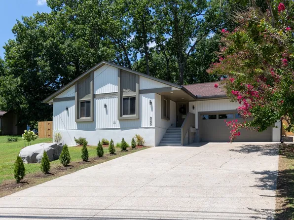 345 Cedarmont Dr, Nashville, TN 37211