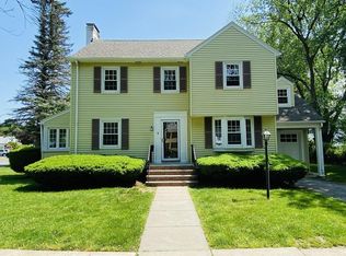 4 Hoitt Rd, Belmont, MA 02478