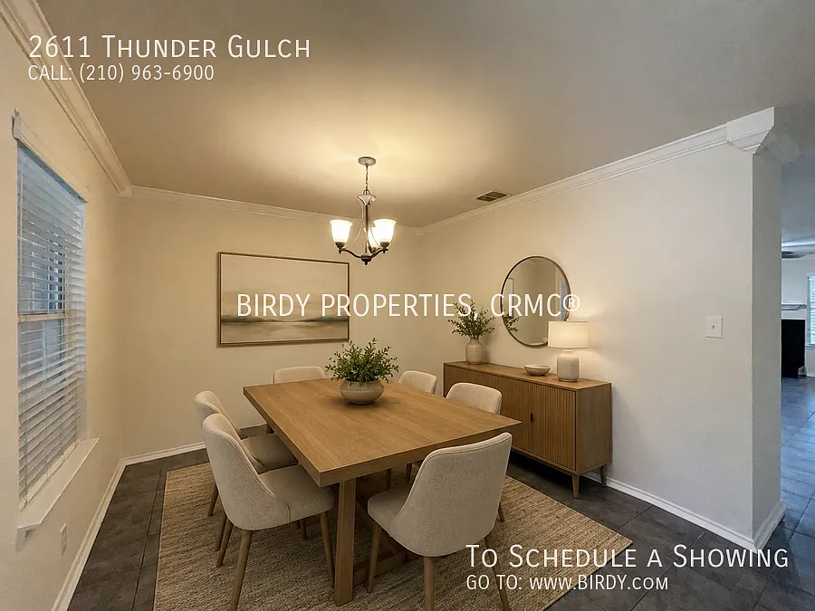 "Spacious 5-Bedroom Retreat with Cozy Fireplace at 2611 Thunder Gulch, San Antonio!" — Photo 2